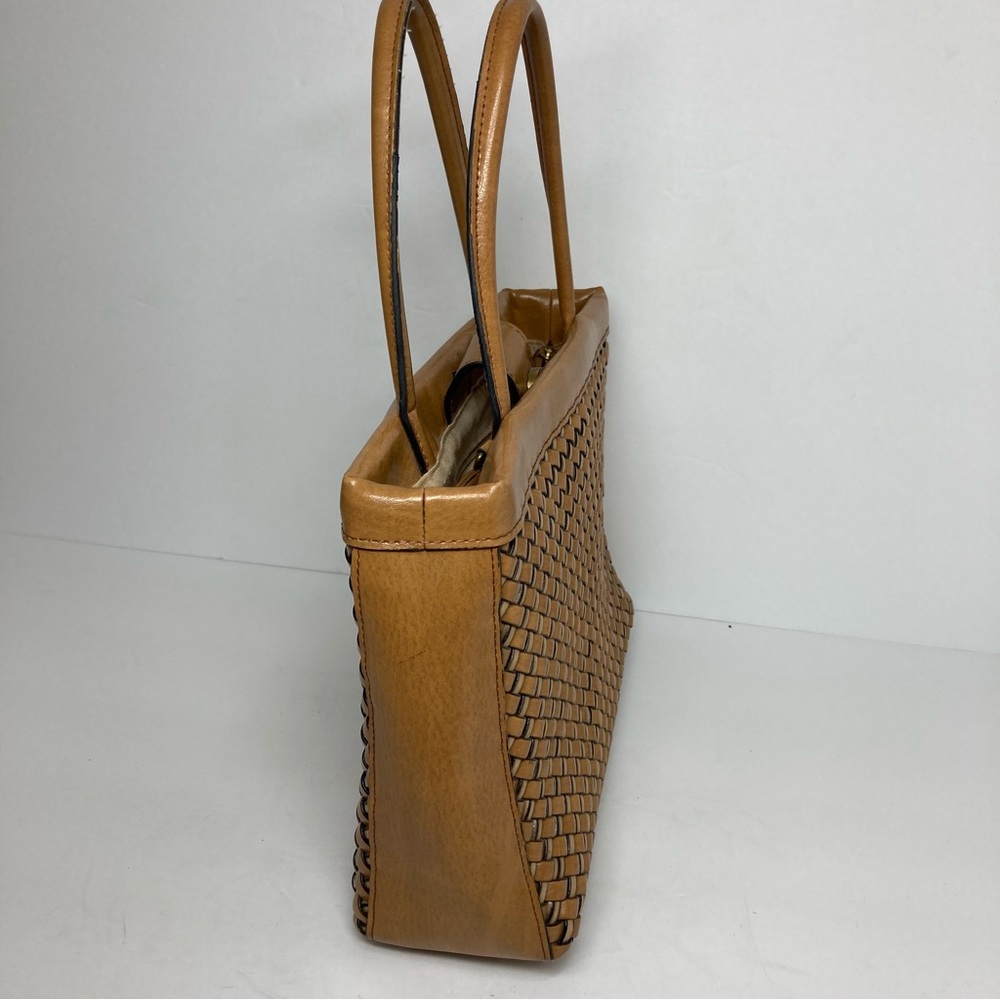 Vintage Relic By Fossil Shoulder Bag Tan Woven Leather 11x8" - Picture 8 of 16